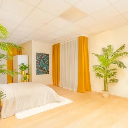 Bis 10 Personen - 106 Qm Design-apartment, Lage, 1x Free Parking