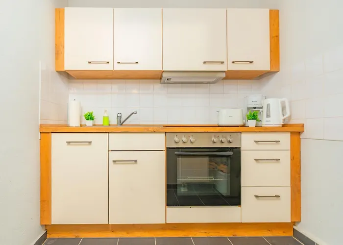 Bis 10 Personen - 106 Qm Design-apartment, Lage, Mit Parkplatz *