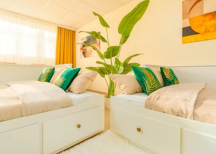 Bis 10 Personen - 106 Qm Design-apartment, Lage, Mit Parkplatz